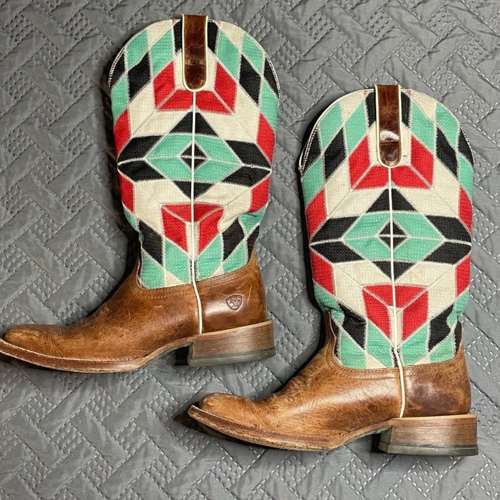 Ariat Aztec cowgirl cowboy boots 8.5b